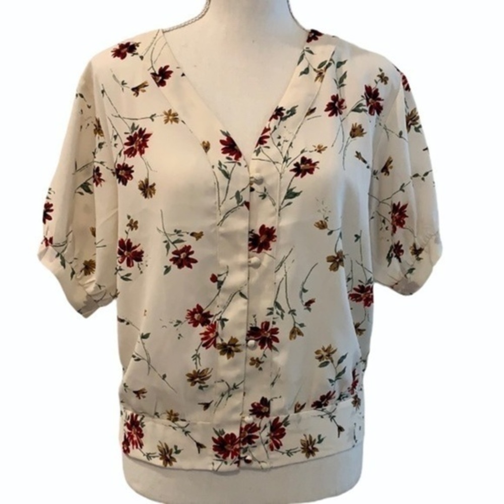 Sienna SKY Button Down Floral Top NWT